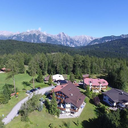 Landhaus Charlotte Am Geigenbuehel -Apartments Seefeld in Tirol Dış mekan fotoğraf